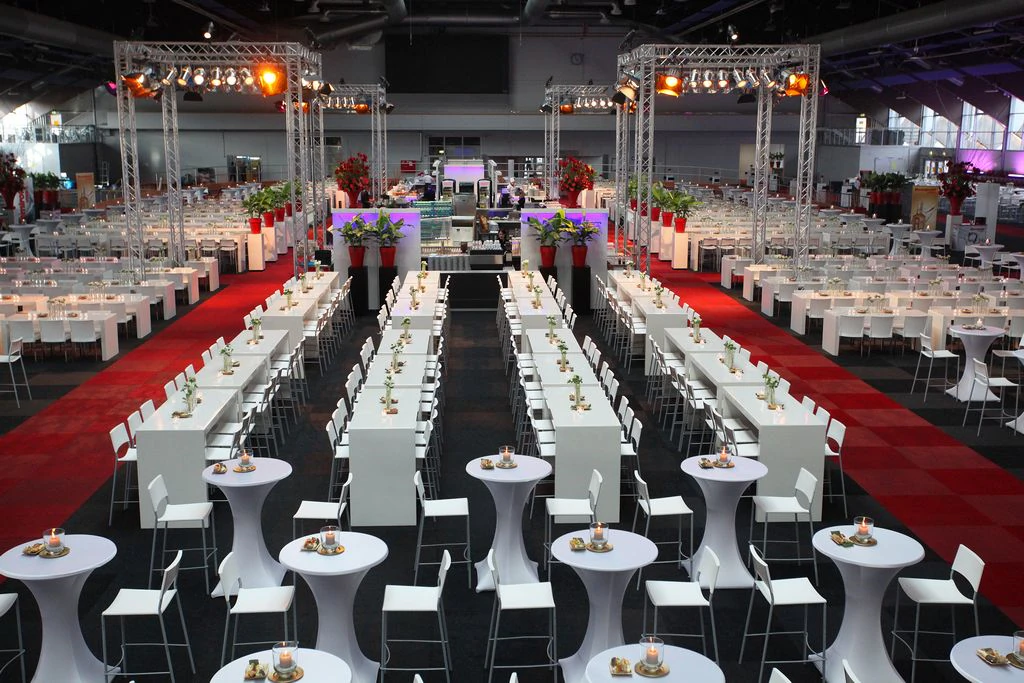 Czerwona płytka dywanowa W100*D100 cm