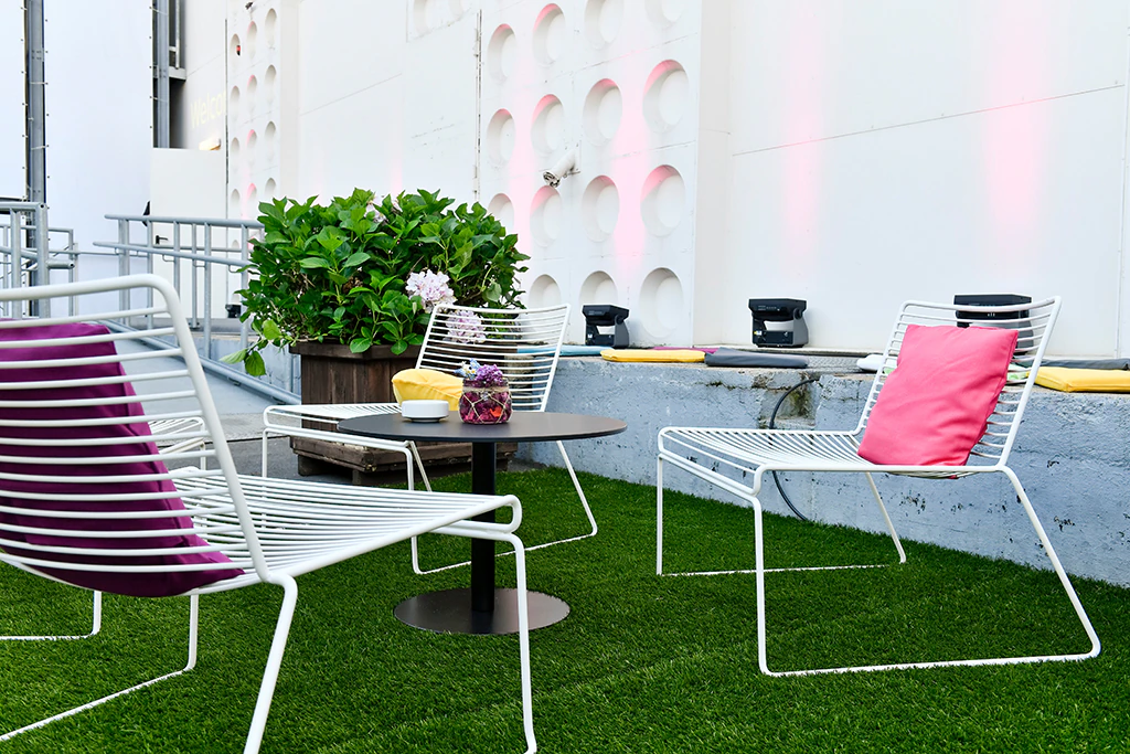 Fotel Hee Lounge biały W73*D67*H66 SH37 cm