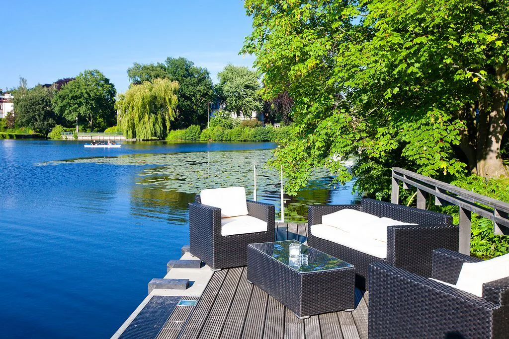 Fotel Jamaica z zestawem poduszek w kolorze kremowym