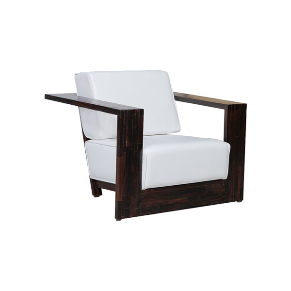 Fotel Palisander ze skóry z zestawem poduszek w kolorze białym