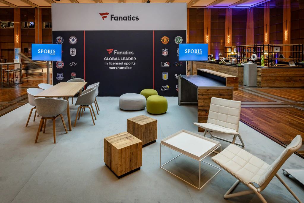 Fotel lounge Traveller składany biały W54*D58*H78 cm SH40 cm