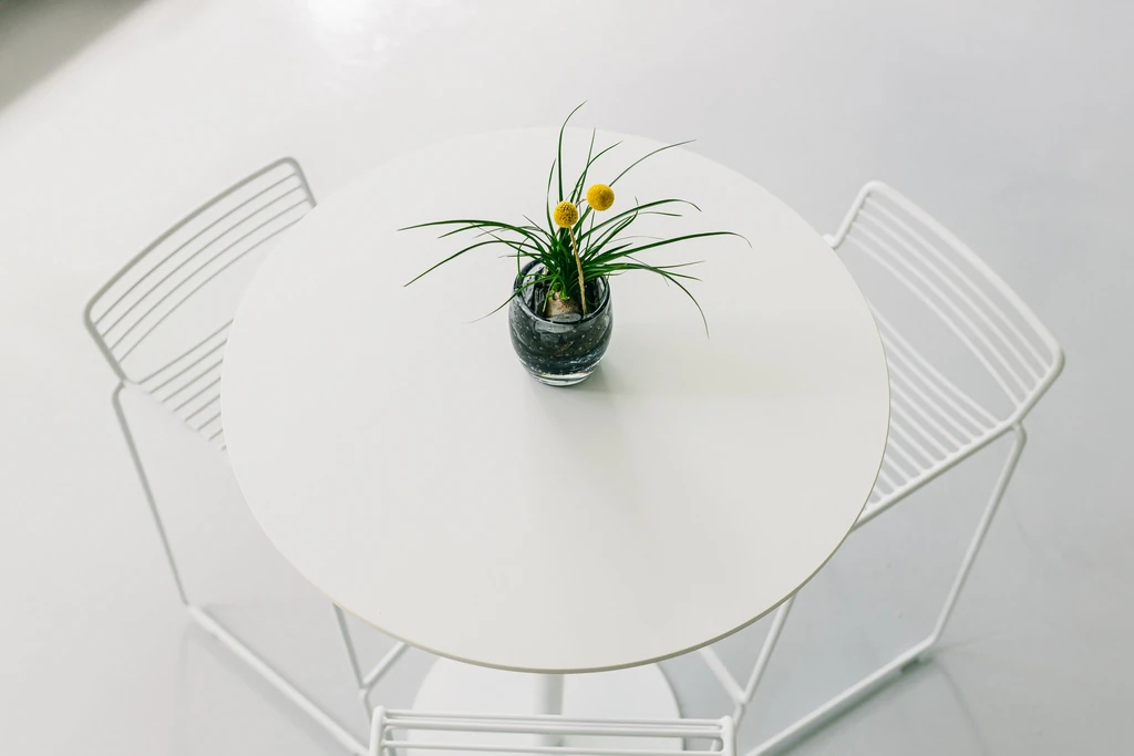 Hoker Hee biały W40*D47*H86 cm SH75 cm