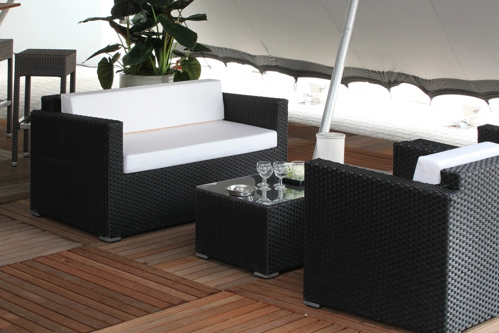 Ławka Jamaica z zestawem poduszek w kolorze białym