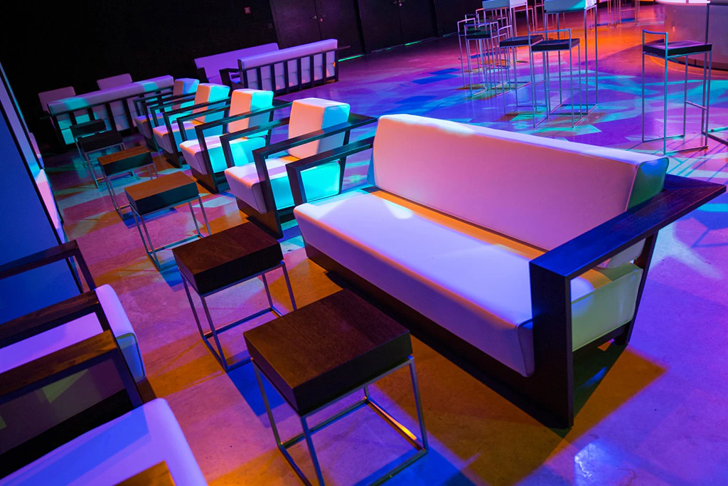 Podwójny leżak skórzany Palisander z zestawem poduszek białym