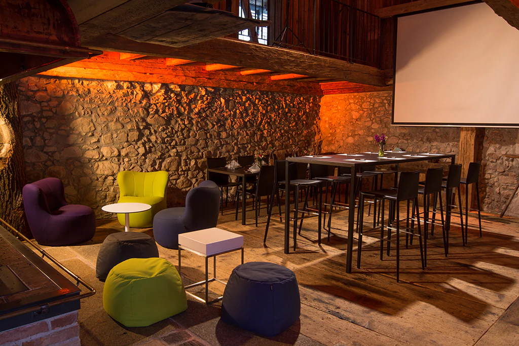 Pufa Freistil 173 w kolorze zielonym Ø50 cm SH37 cm