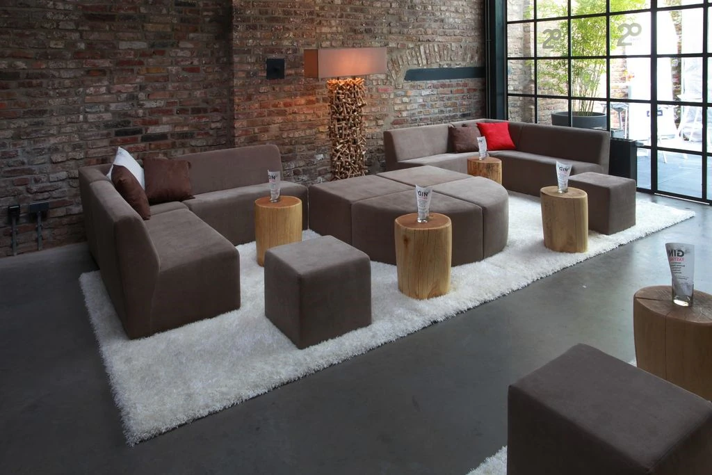 Siedzisko Montreal z tkaniny lounge-cube w kolorze taupe W45×D45×H41 cm