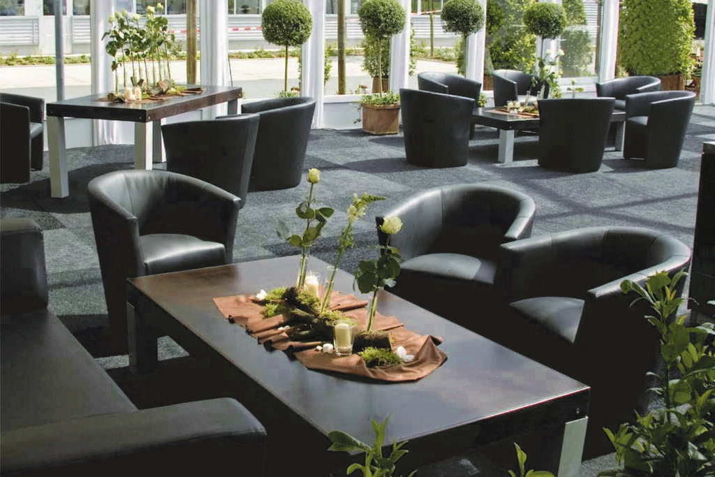 Sofa Easy 2-osobowa czarna imitacja skóry W135*D60*H75 cm